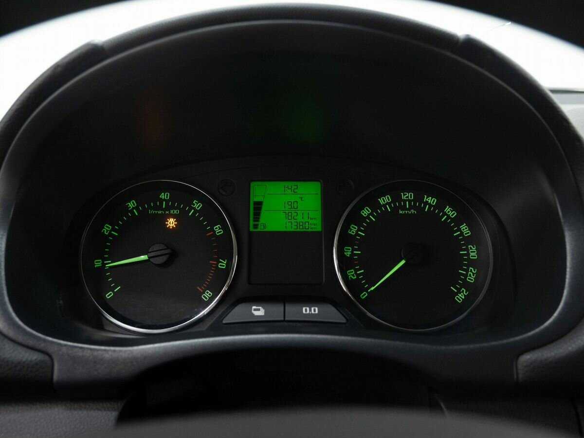 Skoda Fabia 2013 года с пробегом. Фото: #15