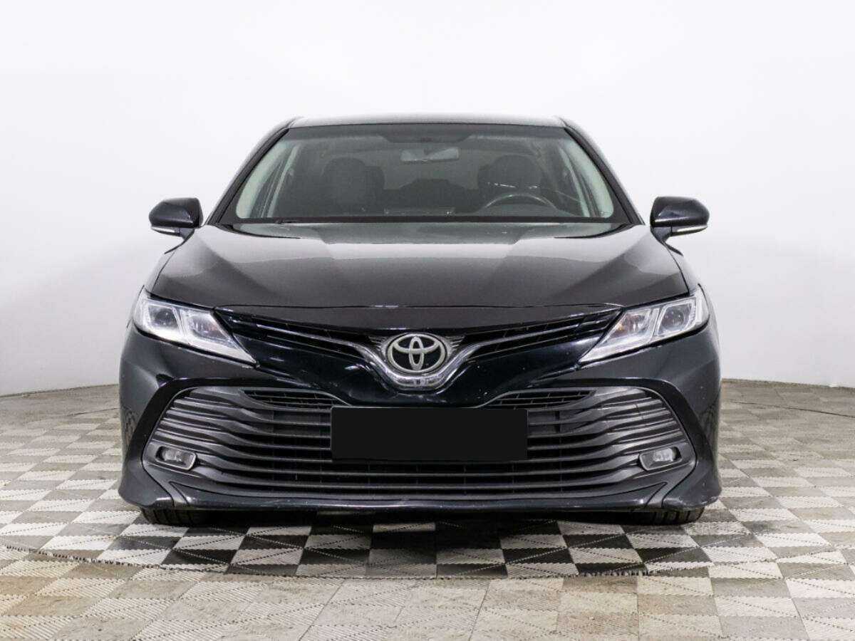 Toyota Camry 2021 года с пробегом. Фото: #1