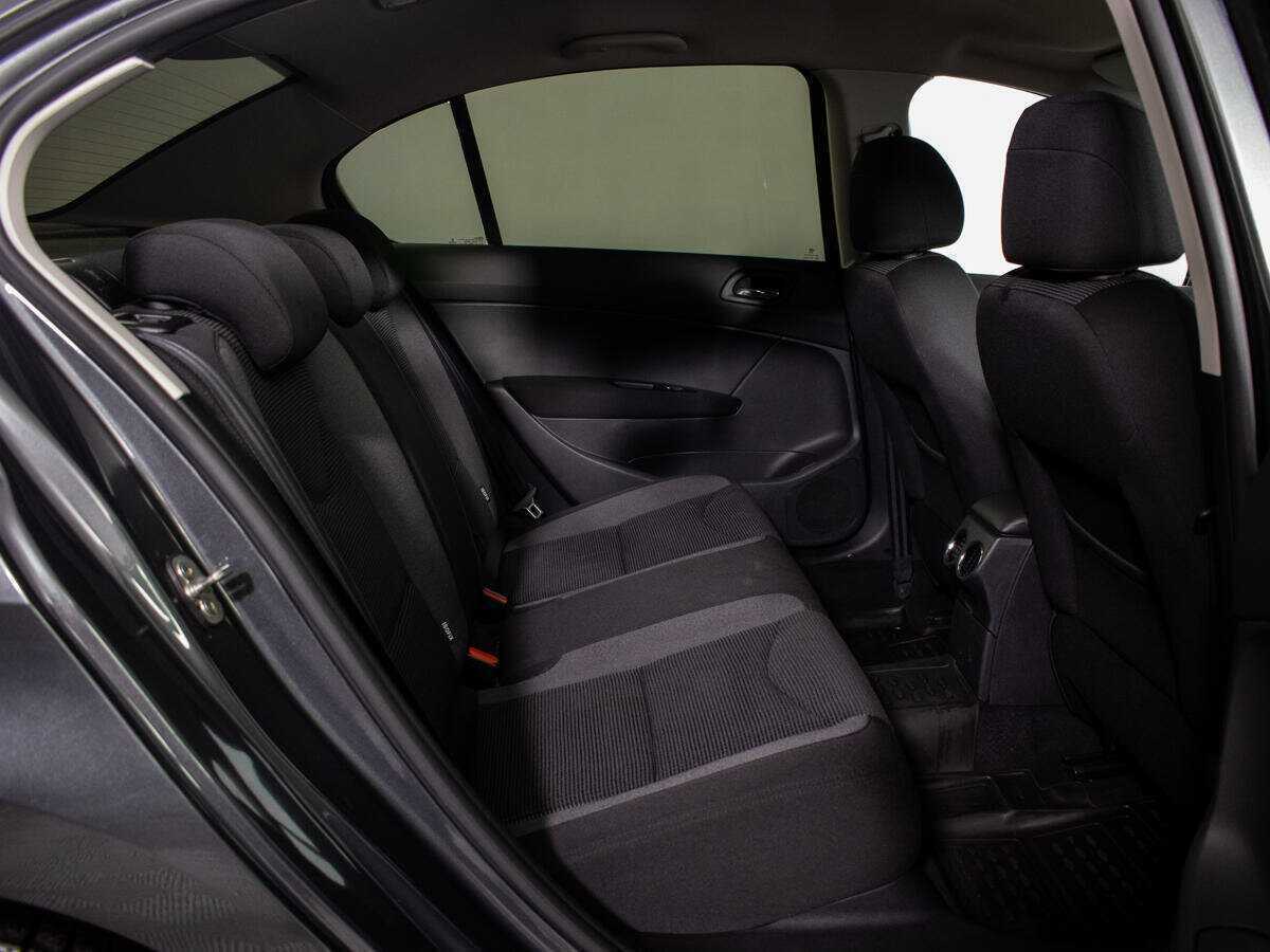 Peugeot 408 2018 года с пробегом. Фото: #7