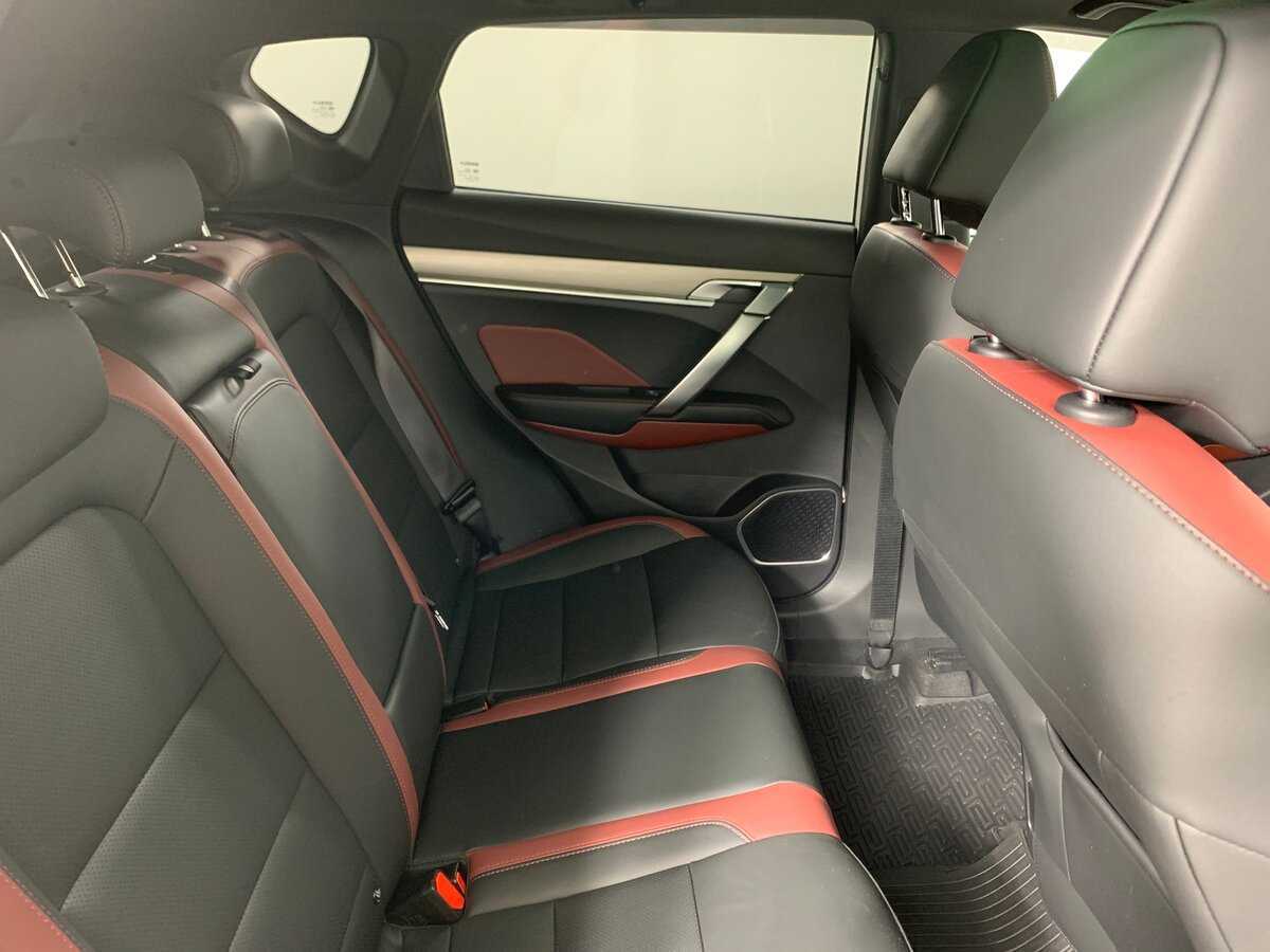 Geely Coolray 2023 года с пробегом. Фото: #17