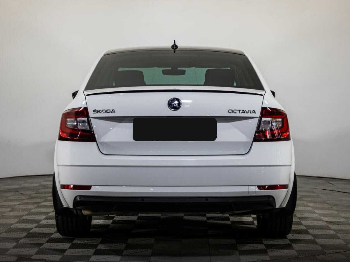 Skoda Octavia 2018 года с пробегом. Фото: #5