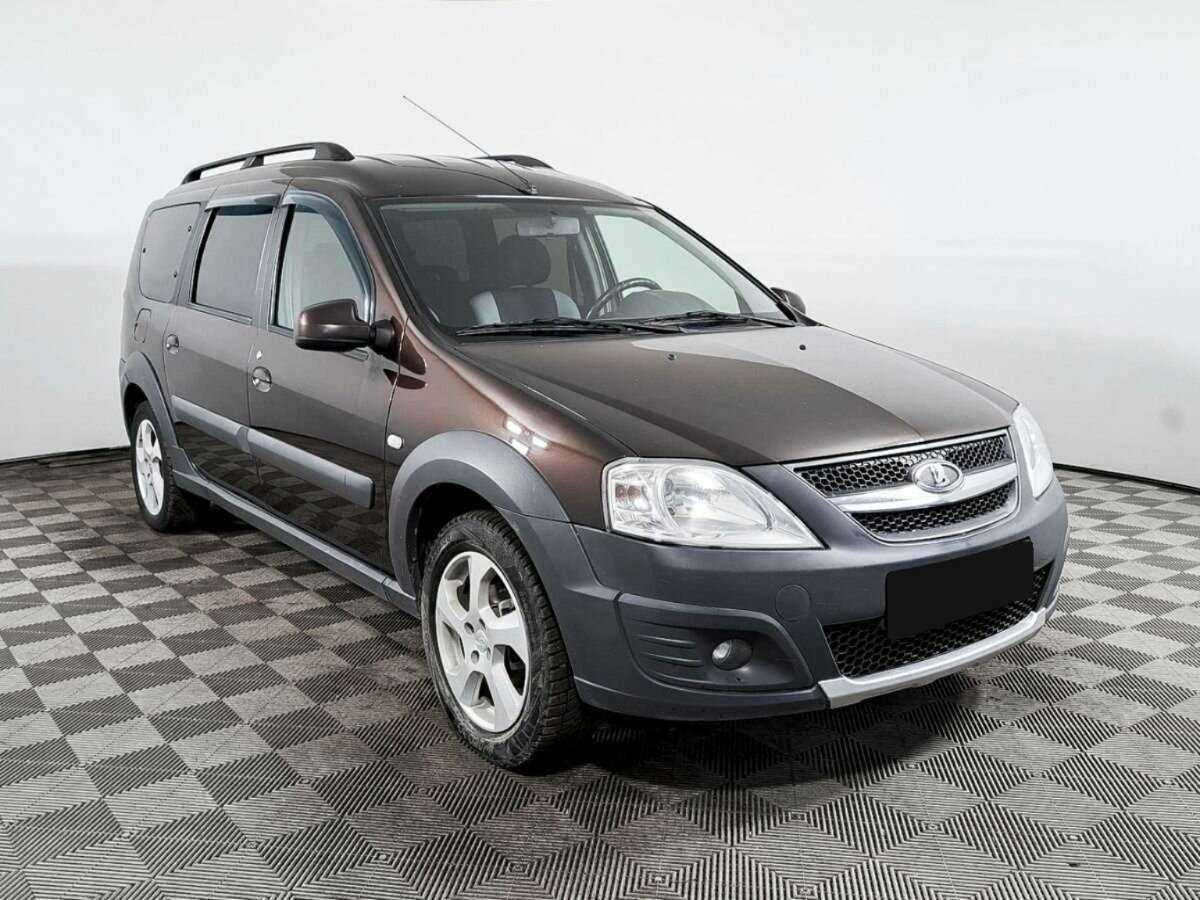 Lada (ВАЗ) Largus 2018 года с пробегом. Фото: #2