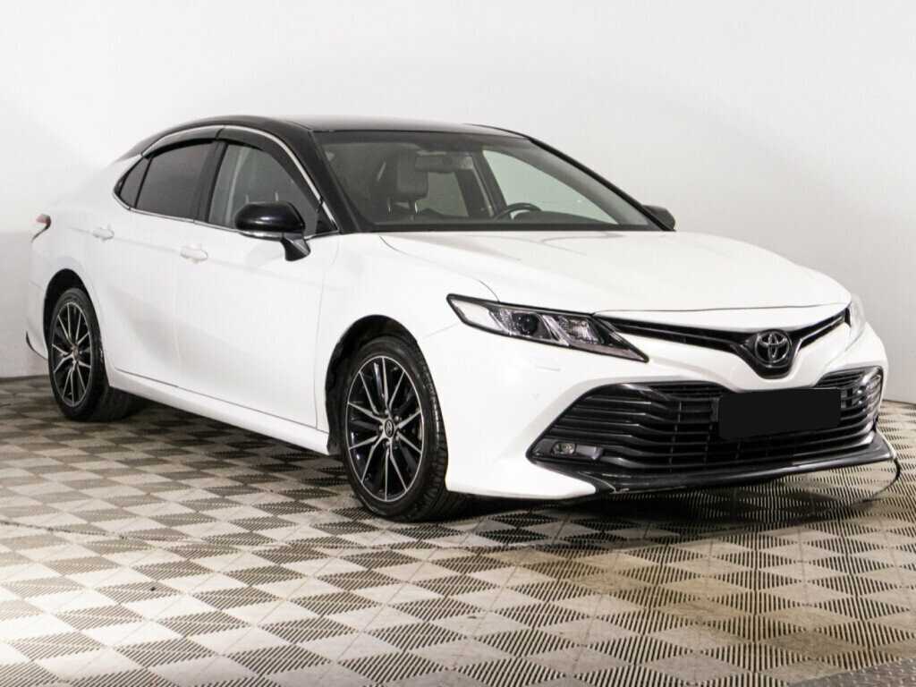Toyota Camry 2020 года с пробегом. Фото: #2