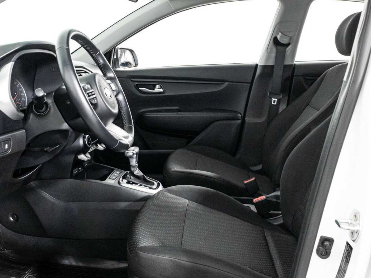 Kia Rio 2021 года с пробегом. Фото: #18