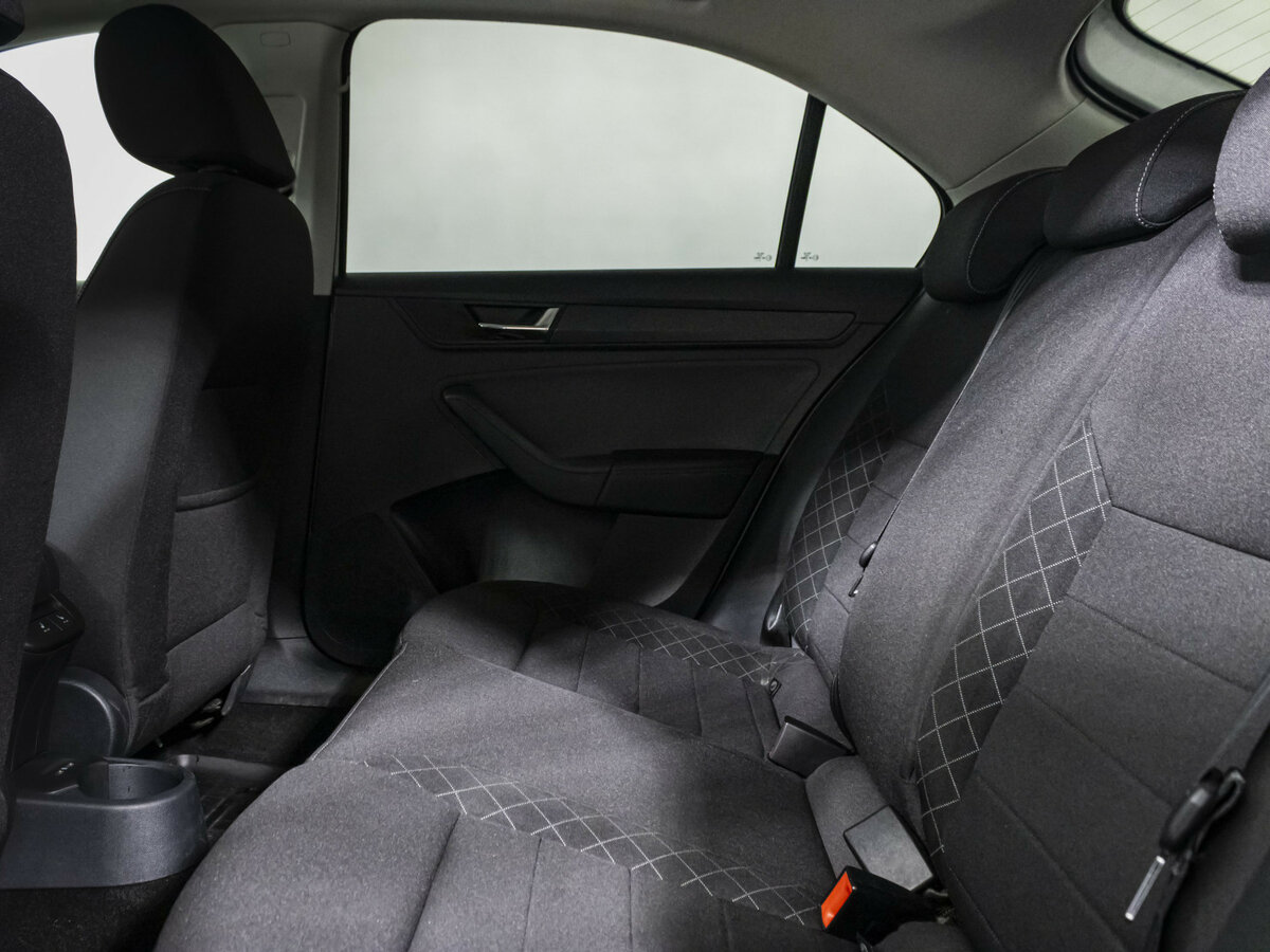 Skoda Rapid 2021 года с пробегом. Фото: #7