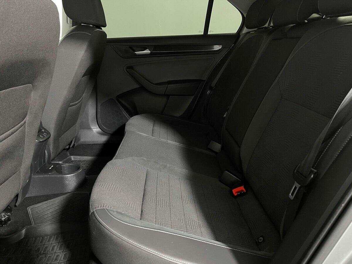 Volkswagen Polo 2021 года с пробегом. Фото: #9