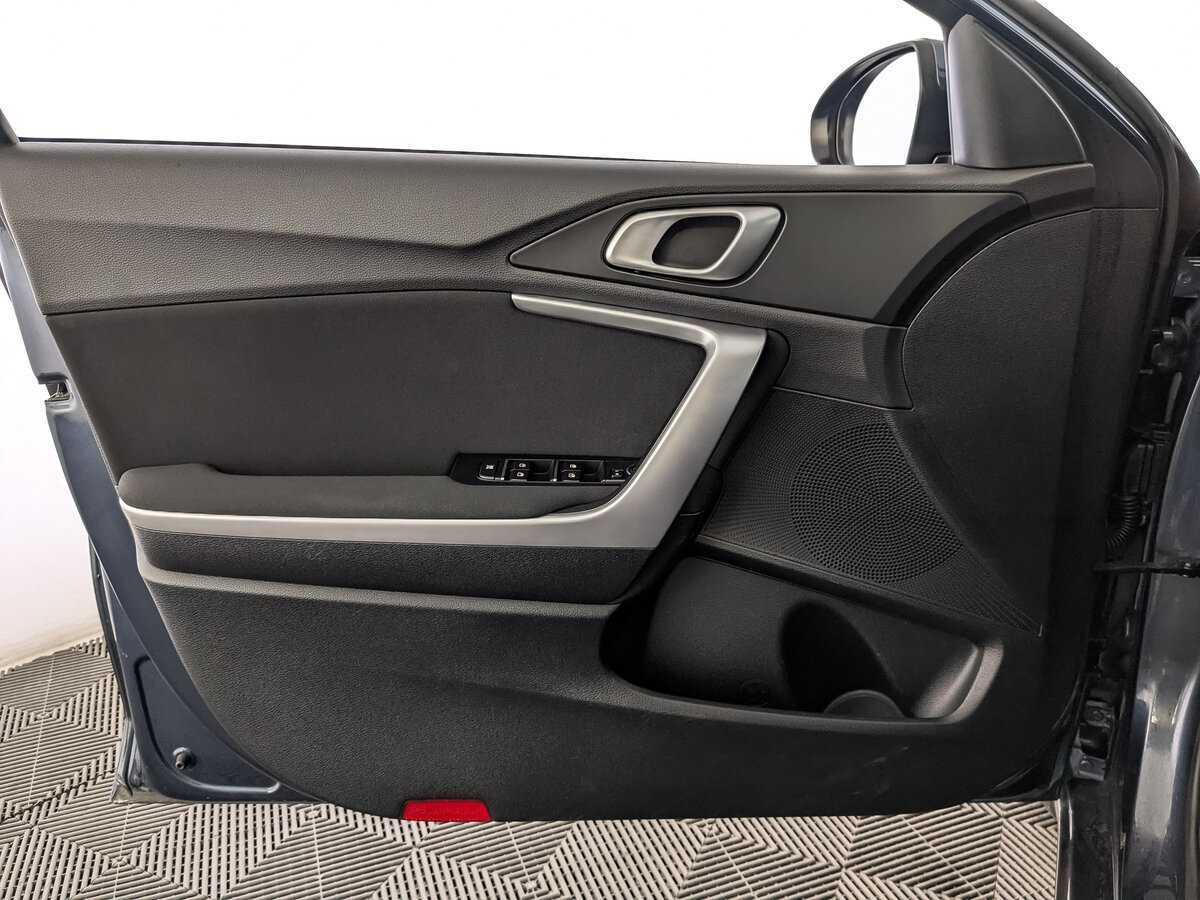 Kia Ceed 2020 года с пробегом. Фото: #16