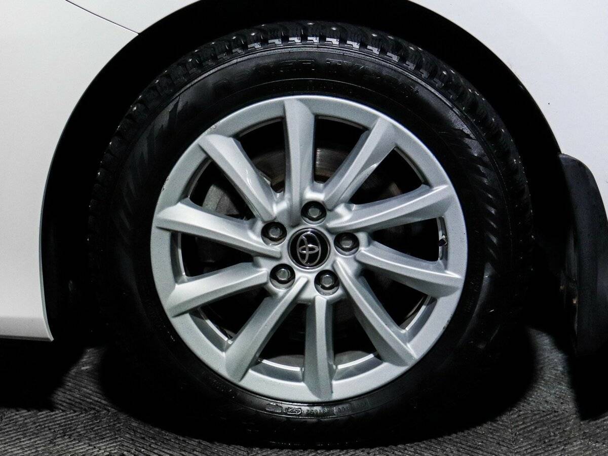 Toyota Camry 2021 года с пробегом. Фото: #14