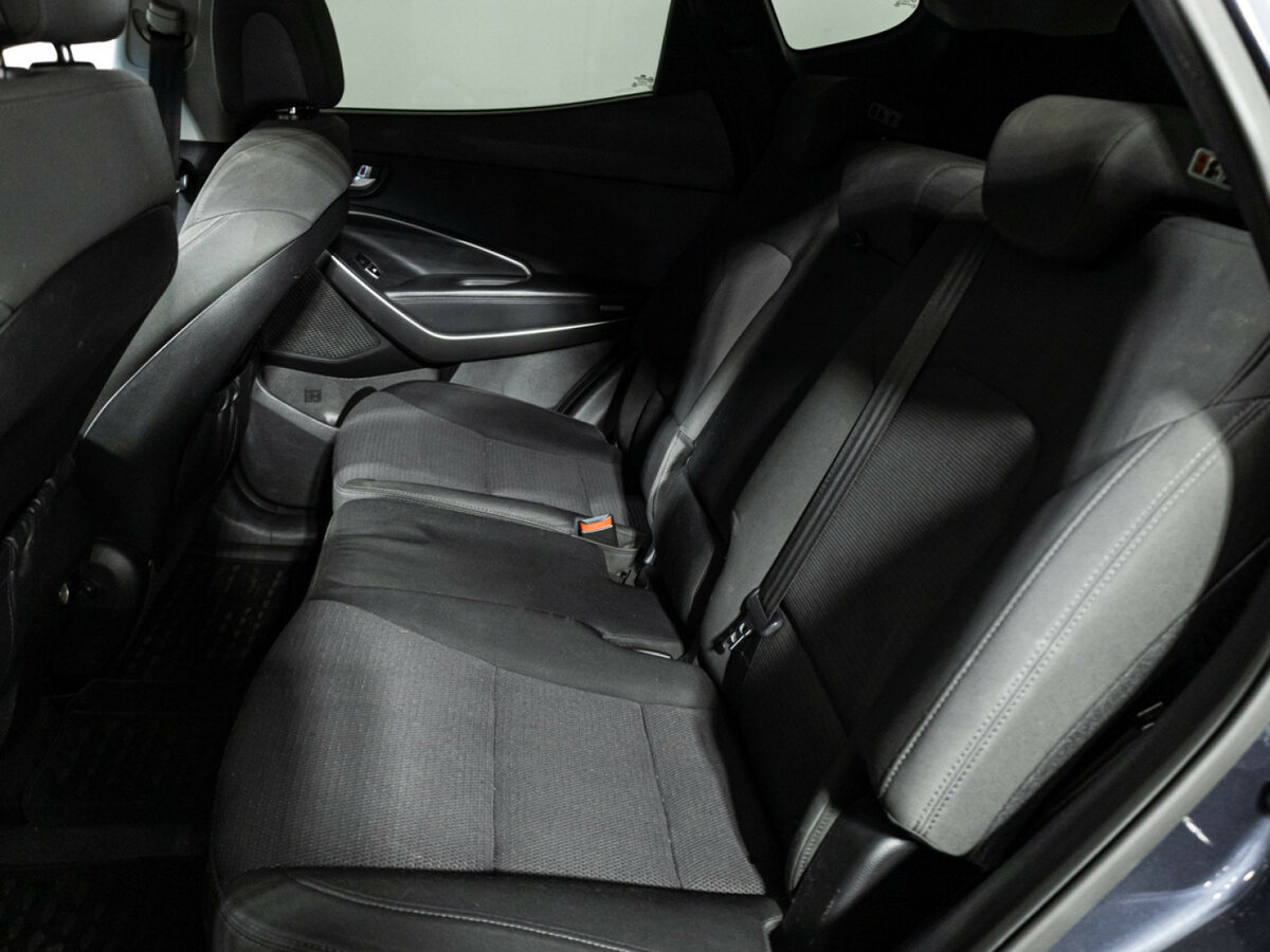 Hyundai Santa Fe 2012 года с пробегом. Фото: #9
