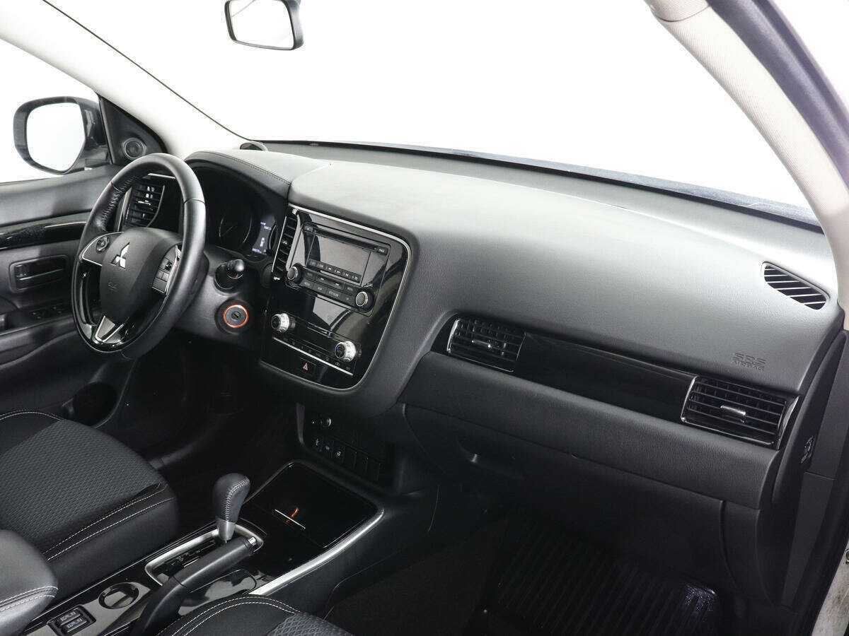 Mitsubishi Outlander 2020 года с пробегом. Фото: #7