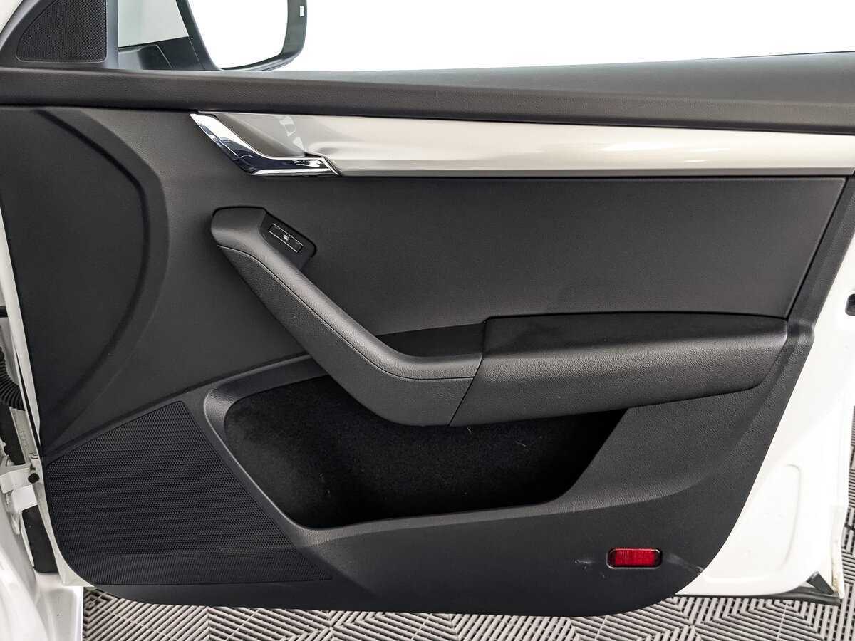 Skoda Octavia 2019 года с пробегом. Фото: #24