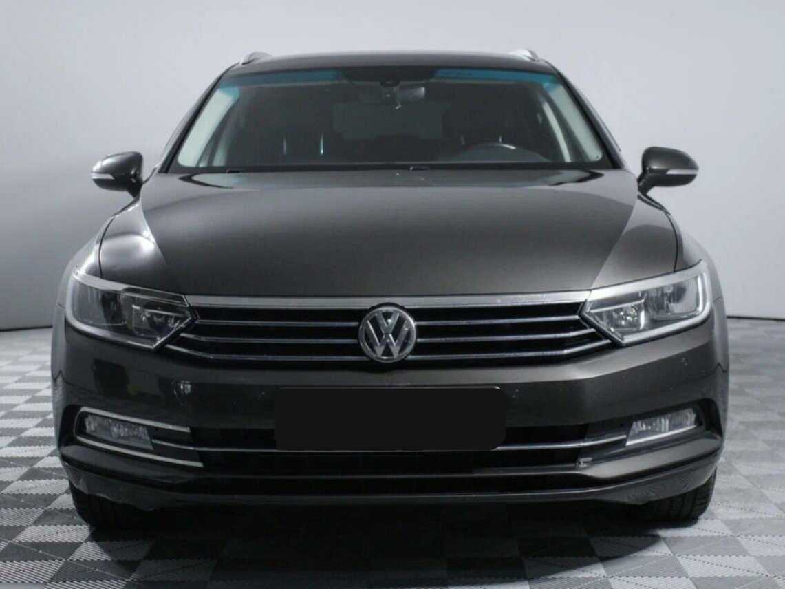 Volkswagen Passat 2017 года с пробегом. Фото: #1