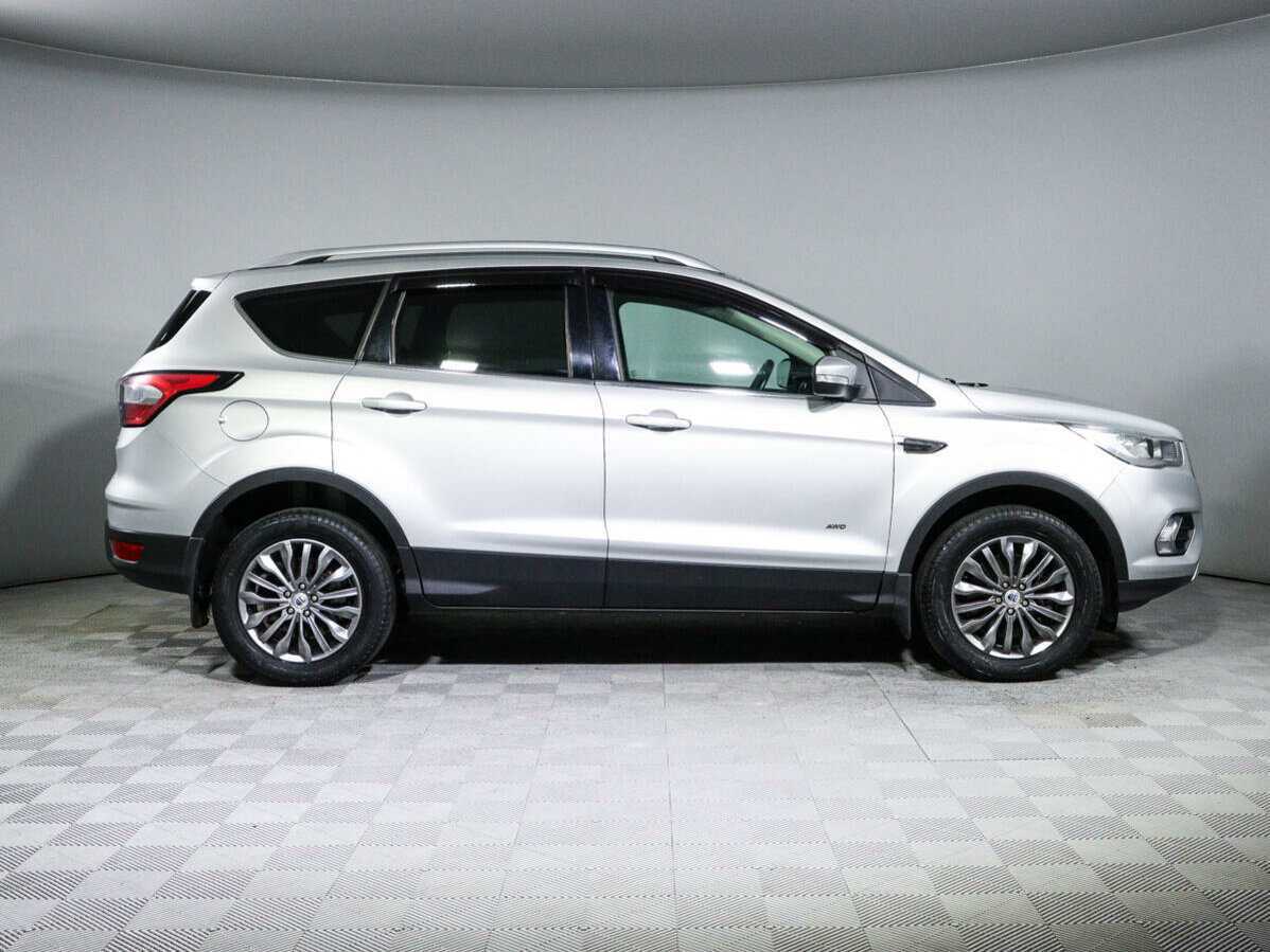 Ford Kuga 2017 года с пробегом. Фото: #3