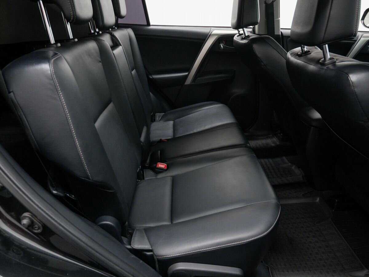 Toyota RAV4 2013 года с пробегом. Фото: #8