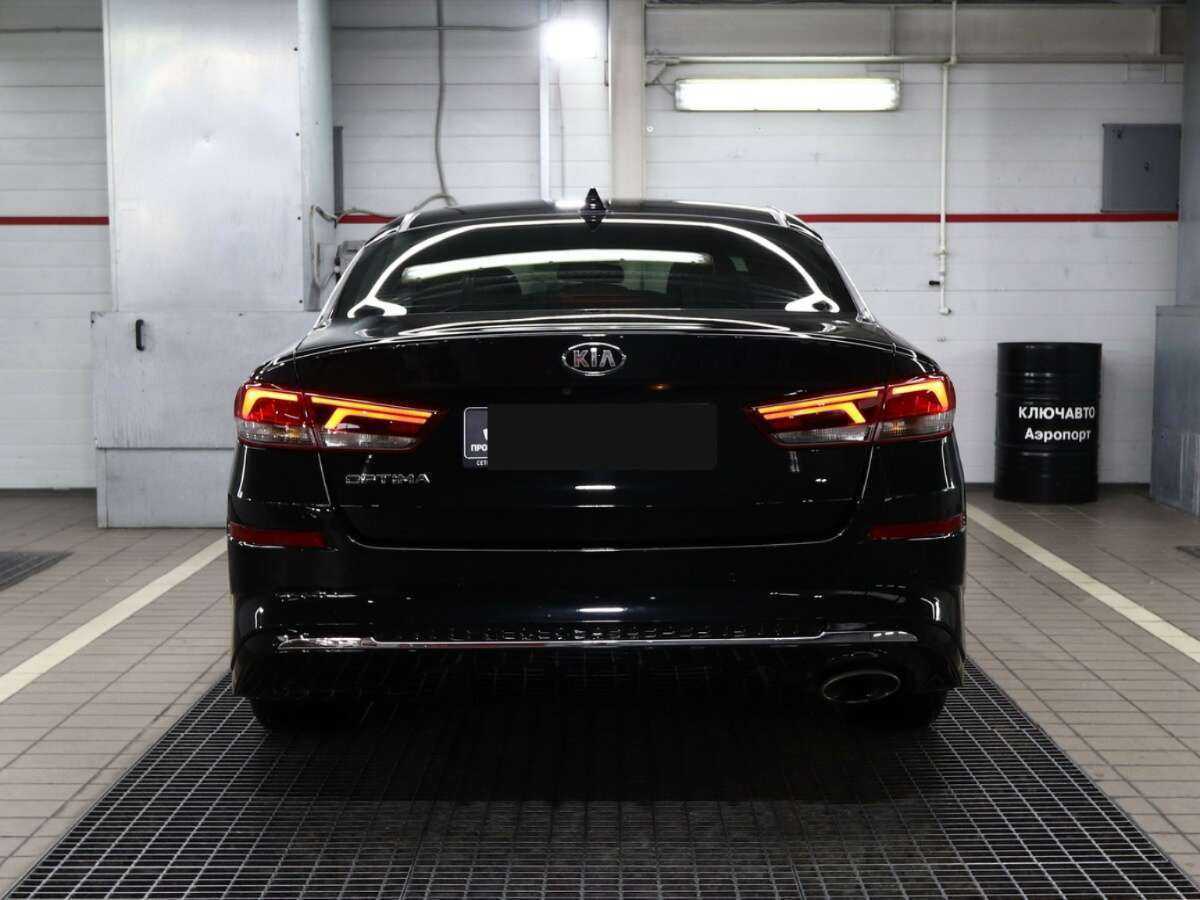 Kia Optima 2018 года с пробегом. Фото: #3