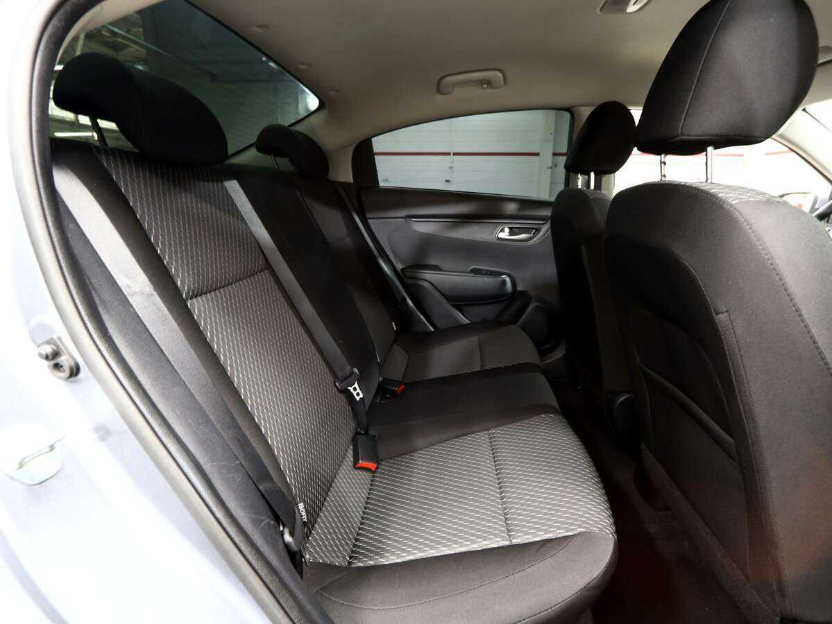 Kia Rio 2018 года с пробегом. Фото: #18