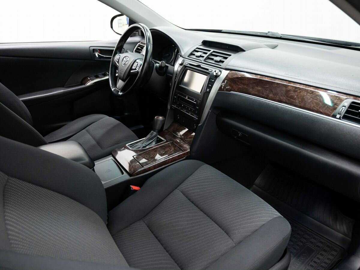 Toyota Camry 2016 года с пробегом. Фото: #10