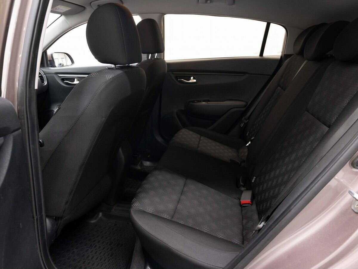 Kia Rio 2018 года с пробегом. Фото: #8