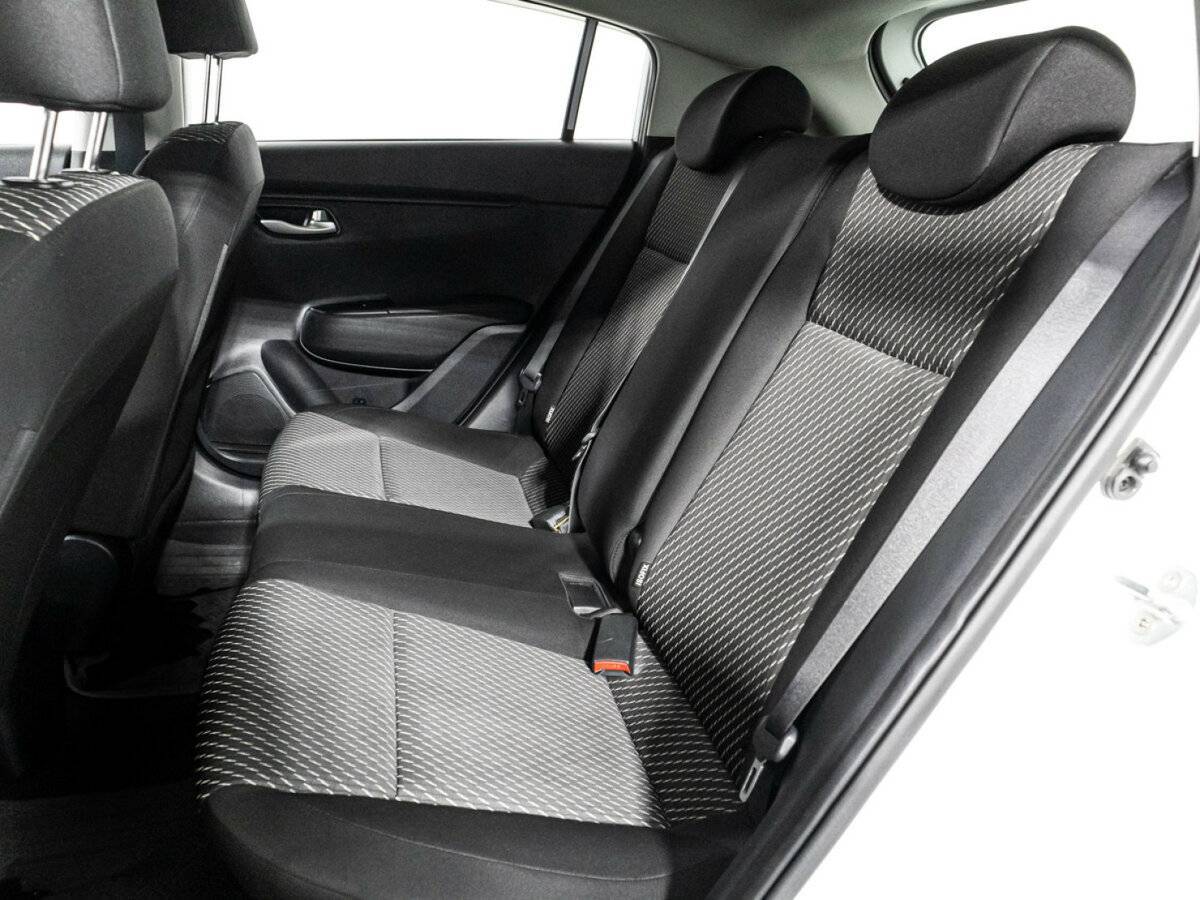 Kia Rio 2018 года с пробегом. Фото: #9