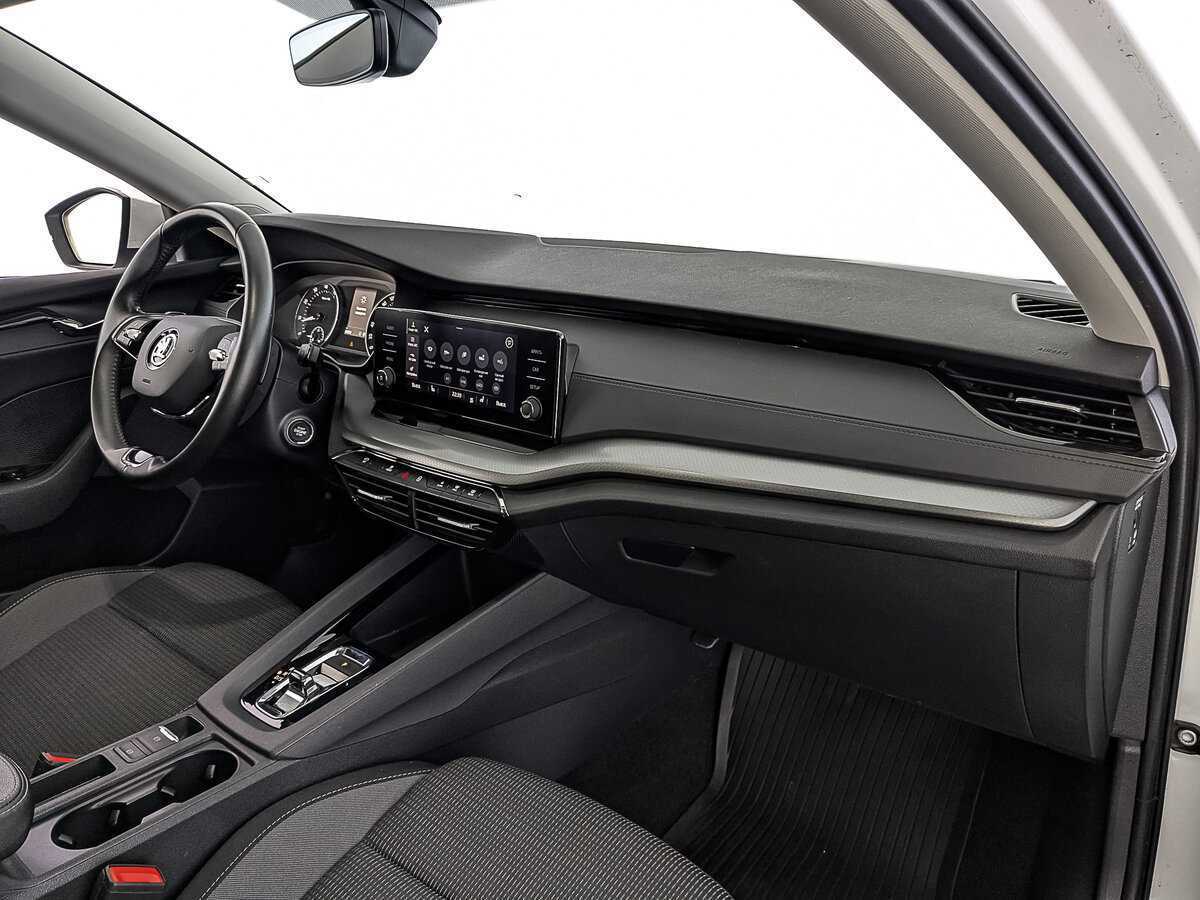 Skoda Octavia 2021 года с пробегом. Фото: #12