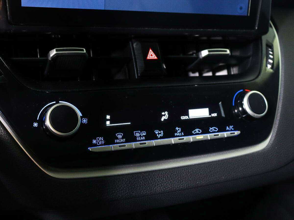 Toyota Corolla 2022 года с пробегом. Фото: #14