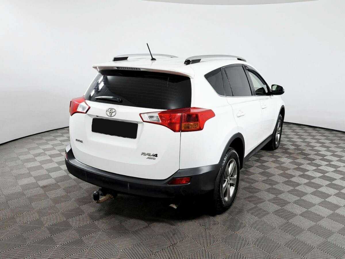 Toyota RAV4 2015 года с пробегом. Фото: #3