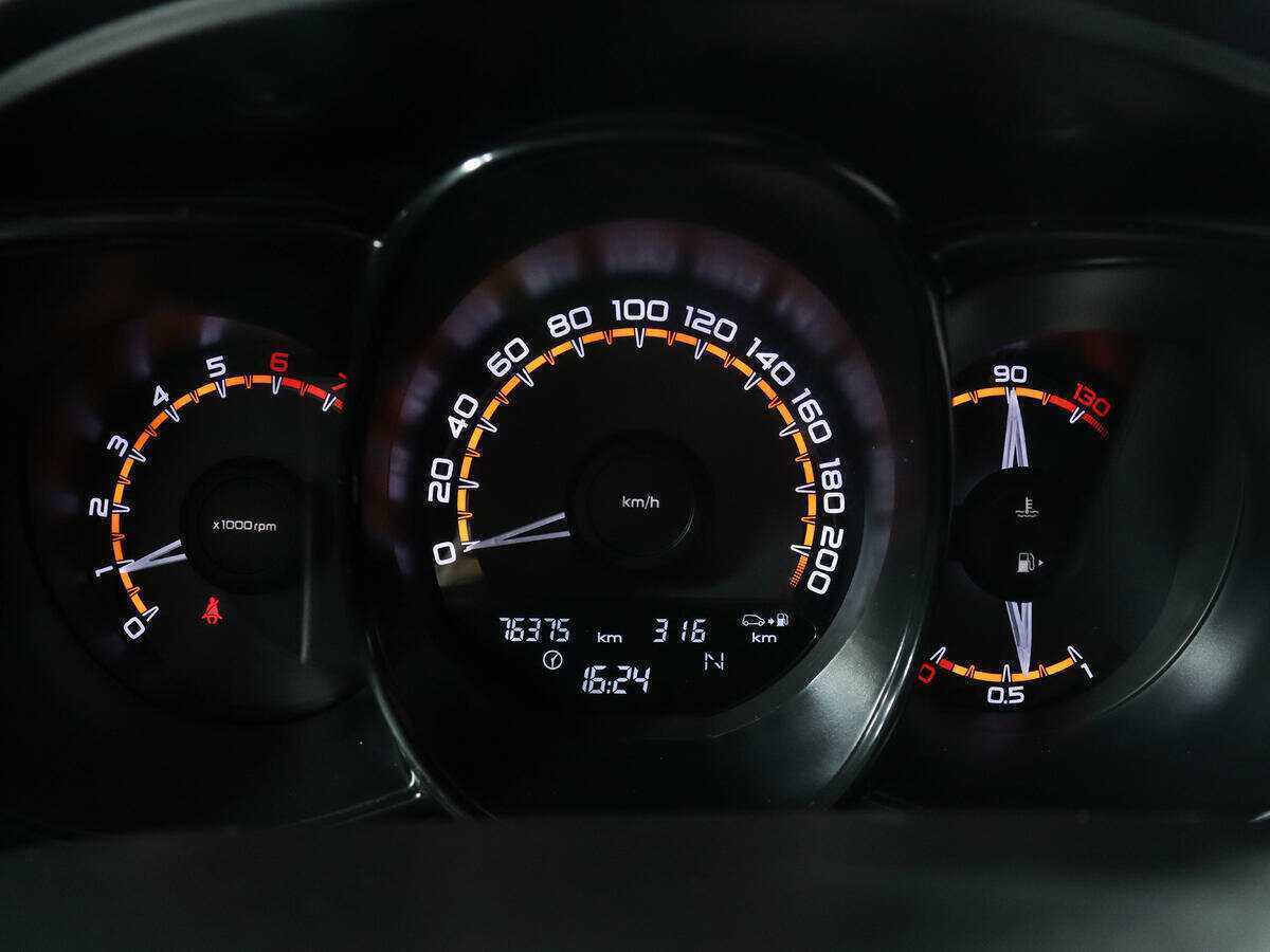 Lada (ВАЗ) Vesta 2019 года с пробегом. Фото: #8