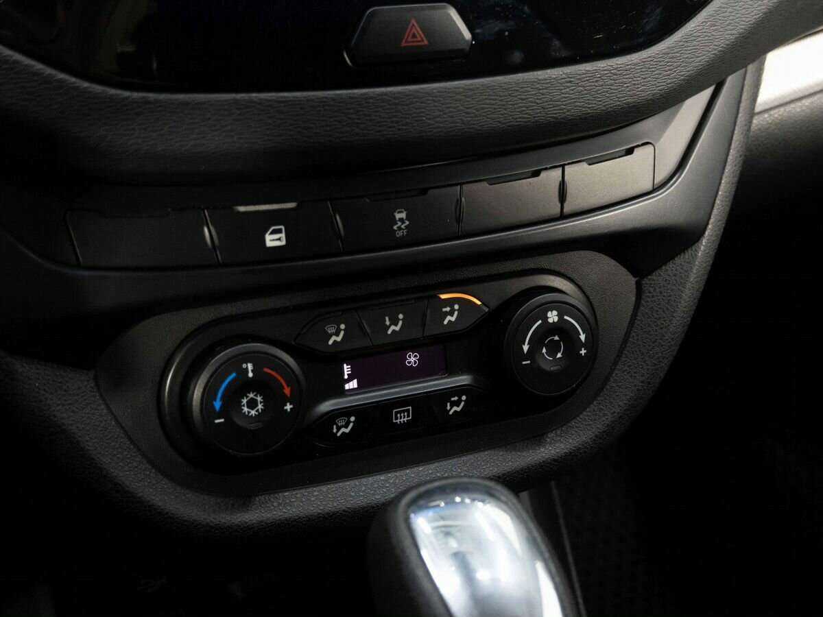 Lada (ВАЗ) Vesta 2020 года с пробегом. Фото: #19