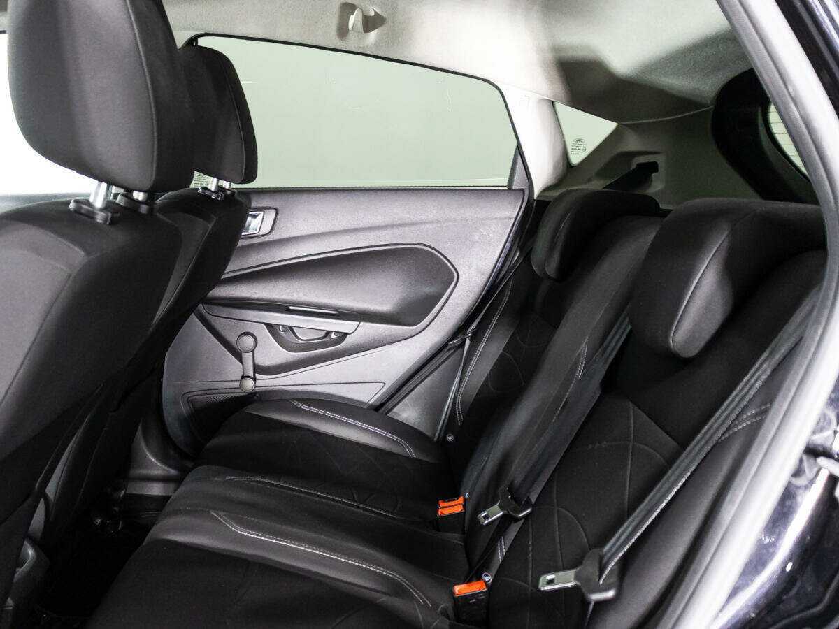 Ford Fiesta 2016 года с пробегом. Фото: #9