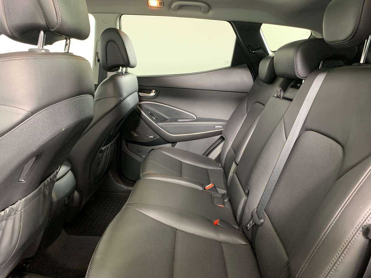 Hyundai Santa Fe 2017 года с пробегом. Фото: #16