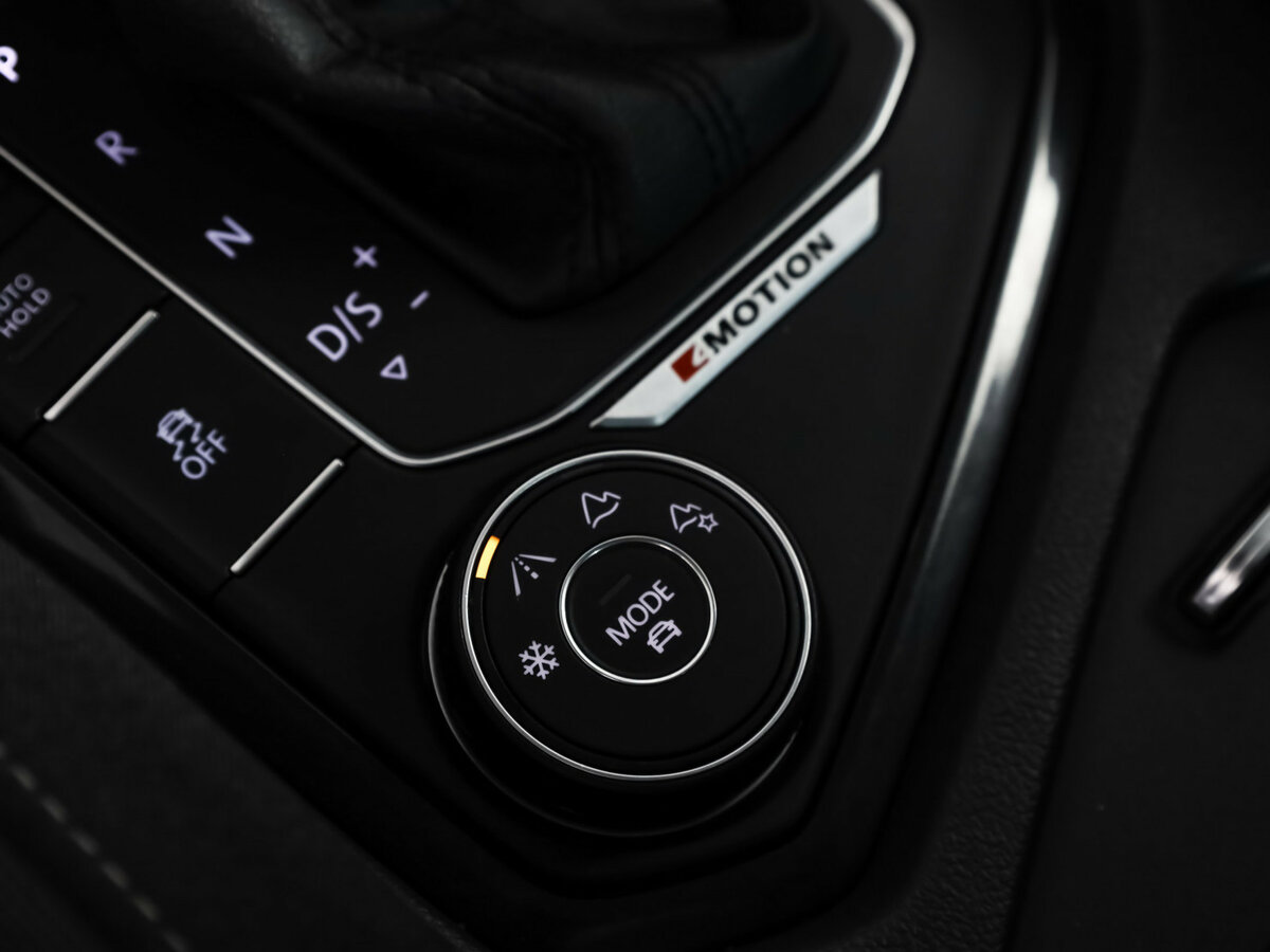 Volkswagen Tiguan 2017 года с пробегом. Фото: #17