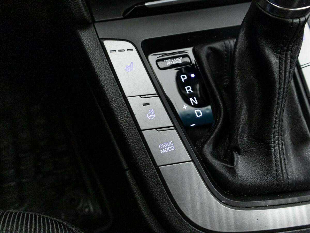 Hyundai Elantra 2018 года с пробегом. Фото: #15