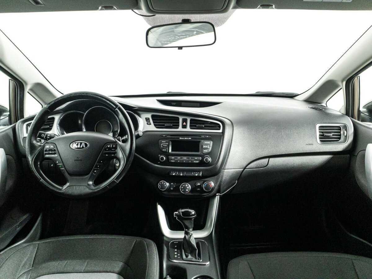 Kia Ceed 2013 года с пробегом. Фото: #12