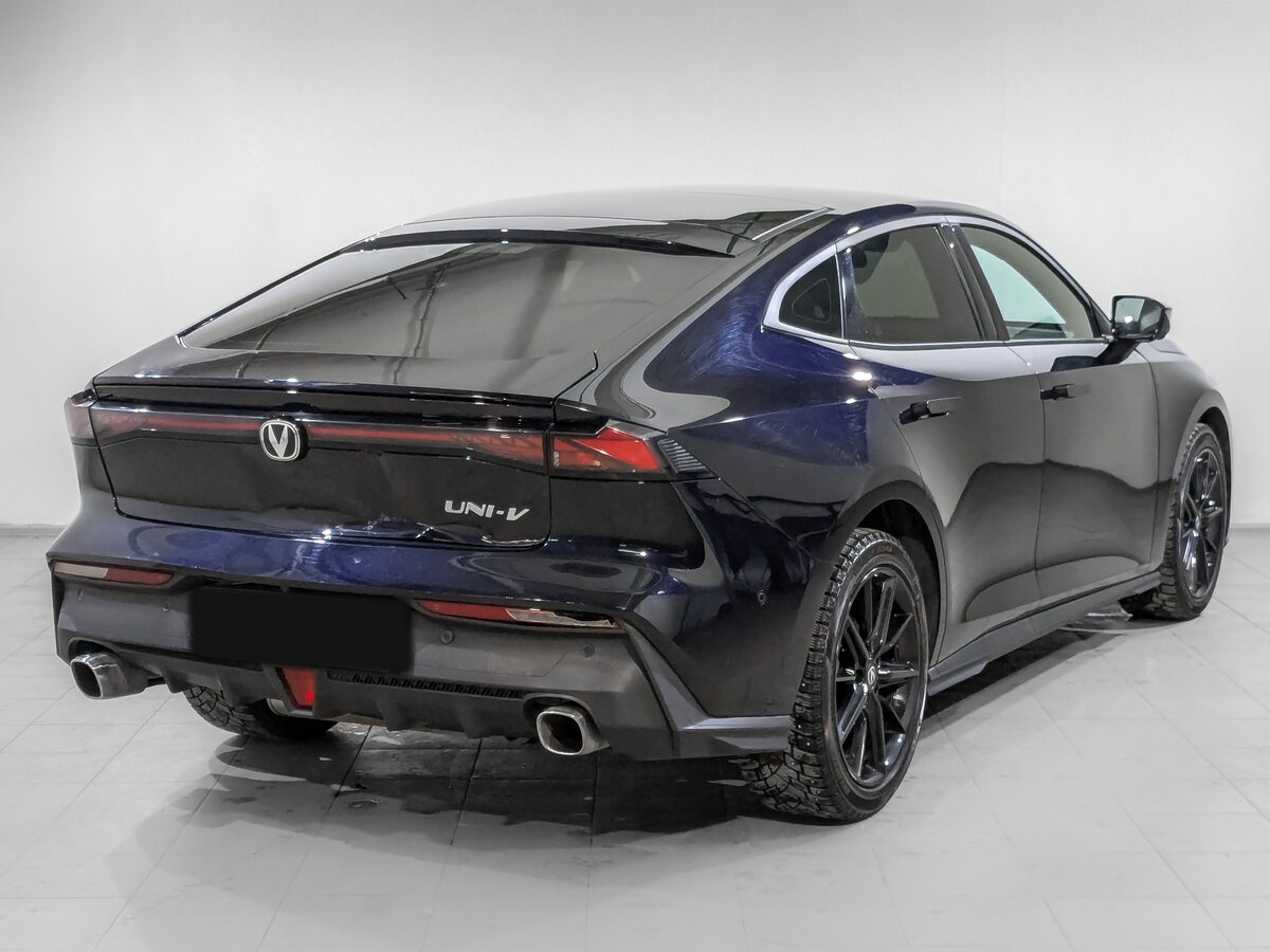 Changan UNI-V 2023 года с пробегом. Фото: #4