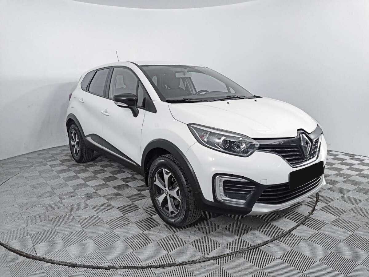 Renault Kaptur 2018 года с пробегом. Фото: #2