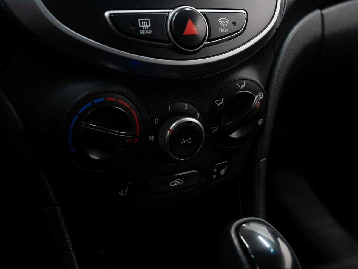 Hyundai Solaris 2015 года с пробегом. Фото: #17