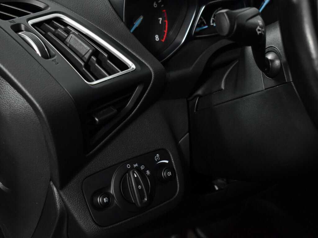 Ford Kuga 2017 года с пробегом. Фото: #9