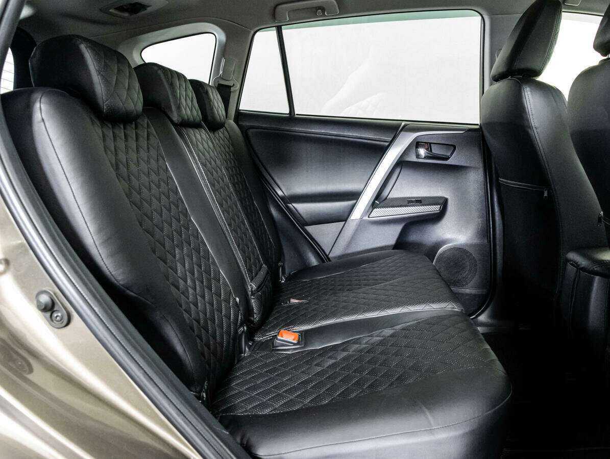 Toyota RAV4 2014 года с пробегом. Фото: #11