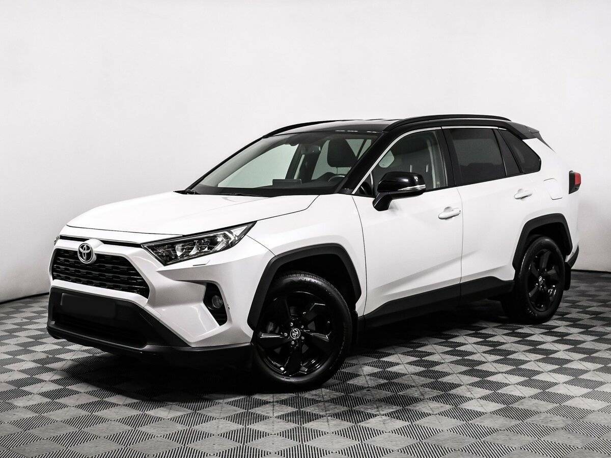 Toyota RAV4 2021 года с пробегом. Посмотреть фото