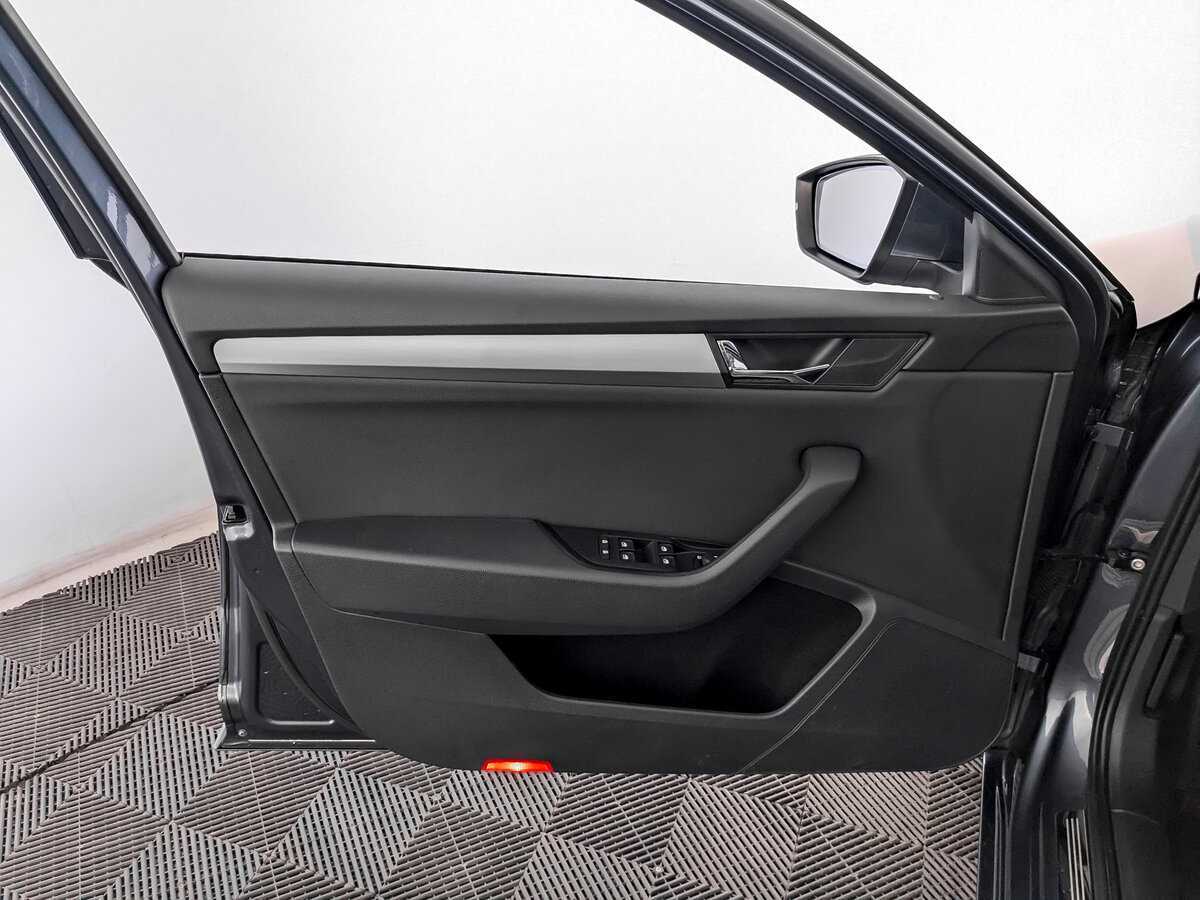 Skoda Superb 2019 года с пробегом. Фото: #14