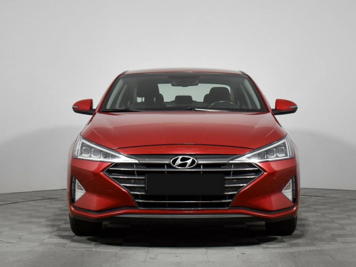 Hyundai Elantra 2019 года с пробегом. Фото: #1