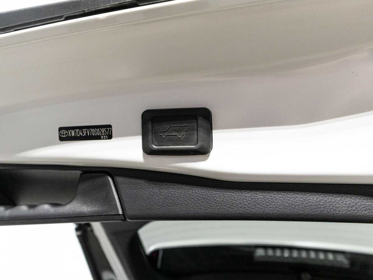 Toyota RAV4 2021 года с пробегом. Фото: #15