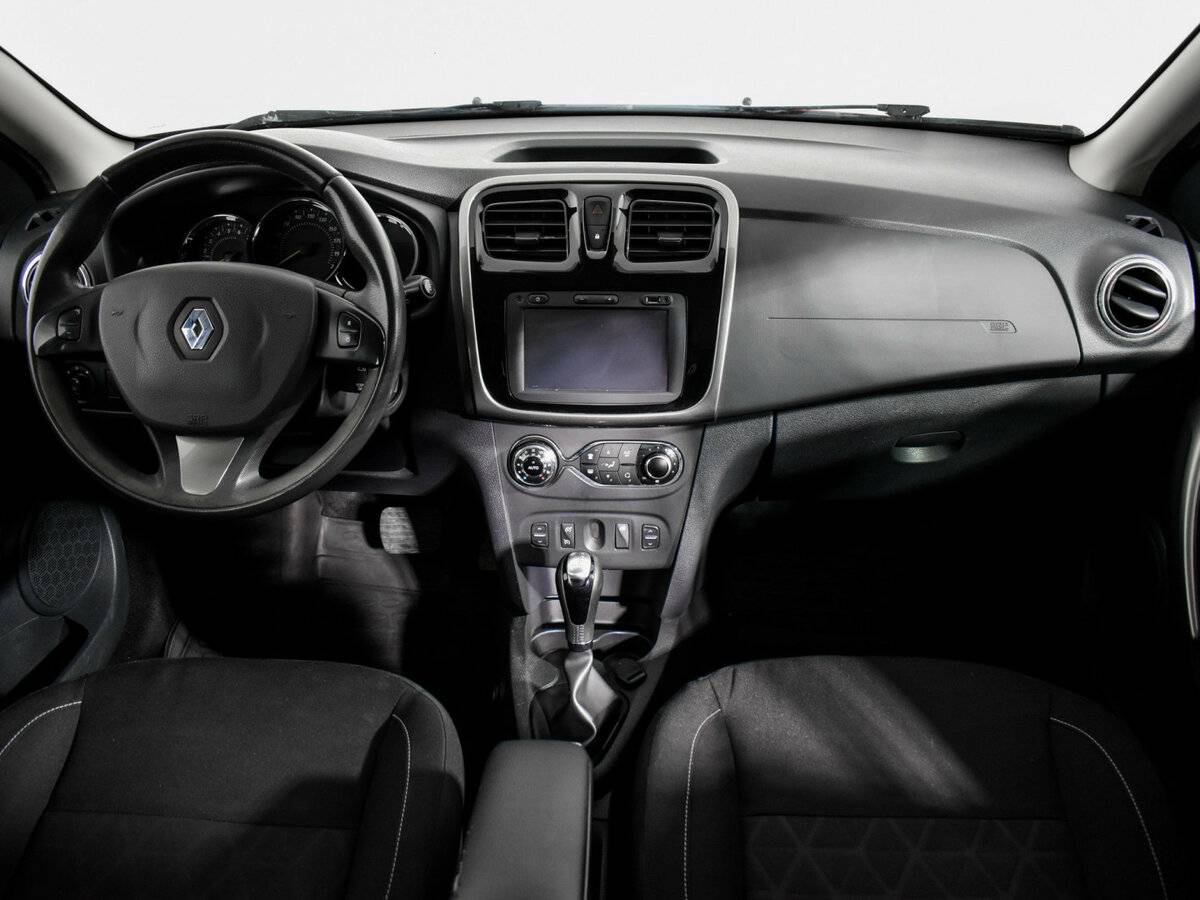 Renault Sandero 2016 года с пробегом. Фото: #12