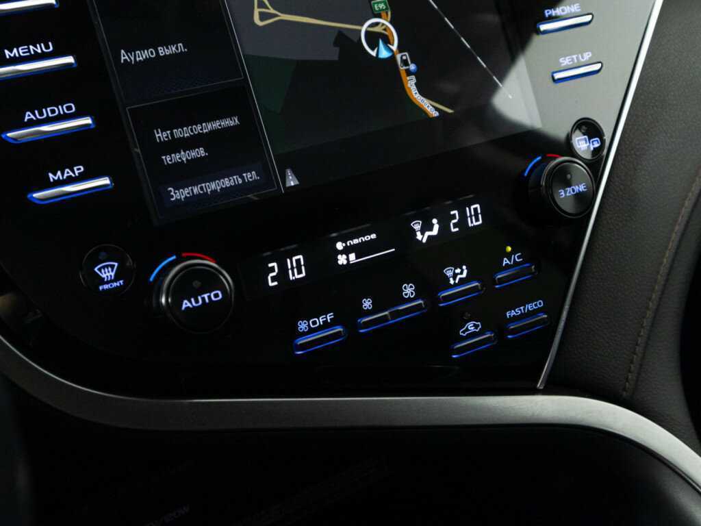 Toyota Camry 2019 года с пробегом. Фото: #19