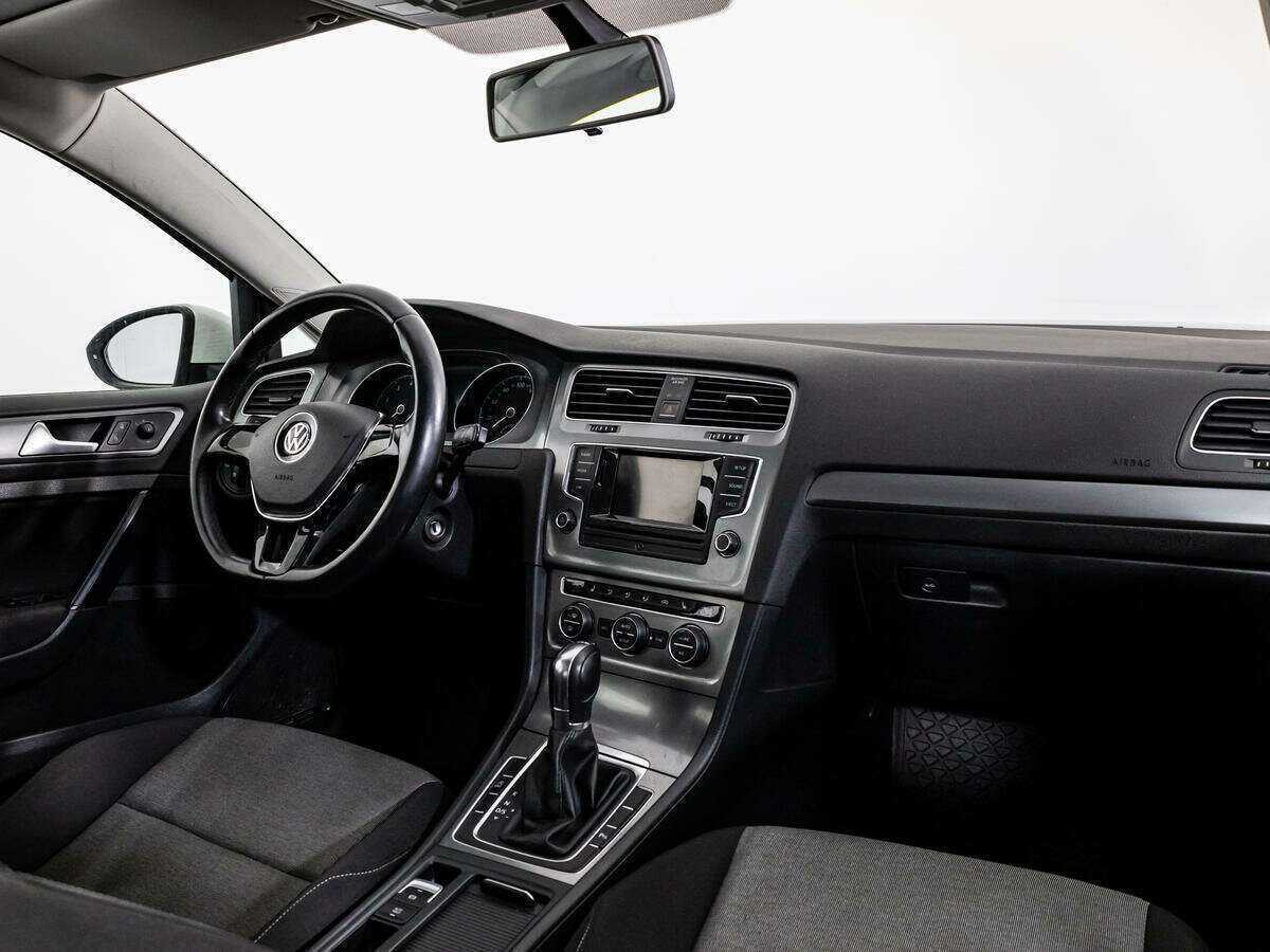 Volkswagen Golf 2013 года с пробегом. Фото: #8