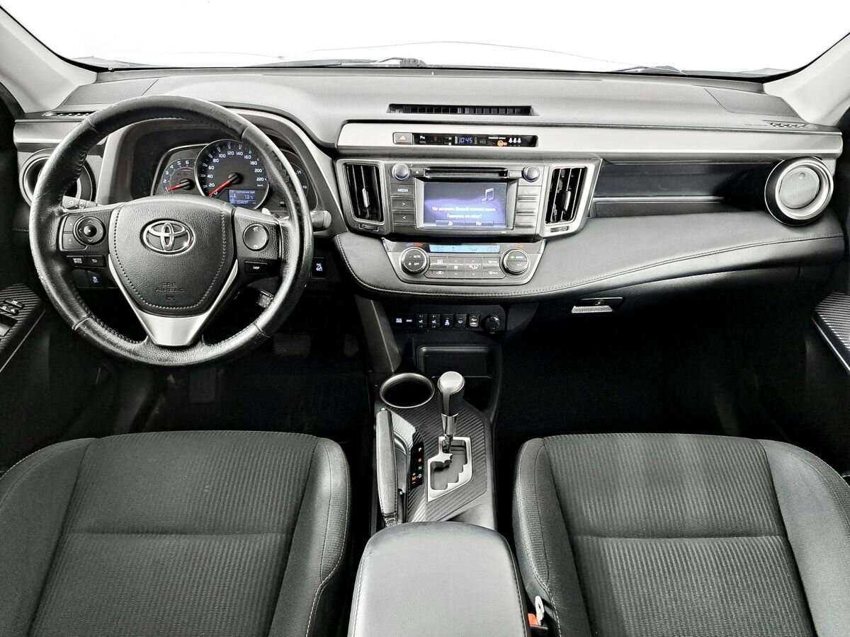 Toyota RAV4 2015 года с пробегом. Фото: #9