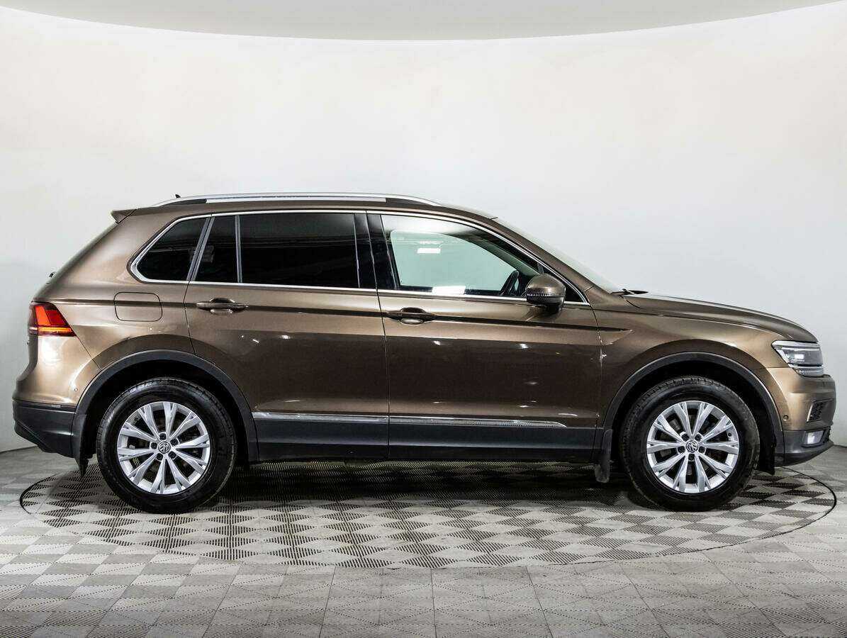 Volkswagen Tiguan 2017 года с пробегом. Фото: #3