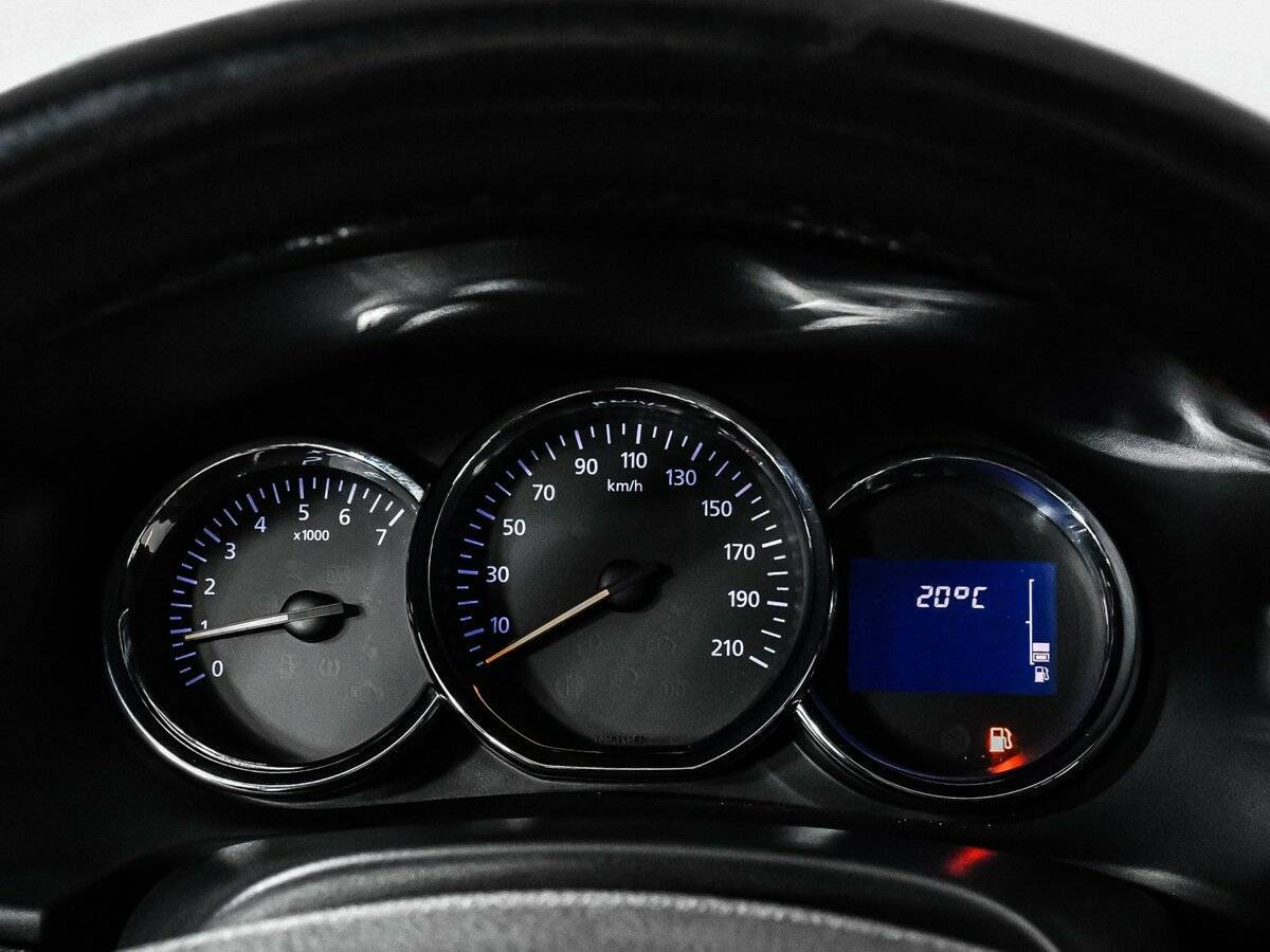 Renault Logan 2016 года с пробегом. Фото: #9