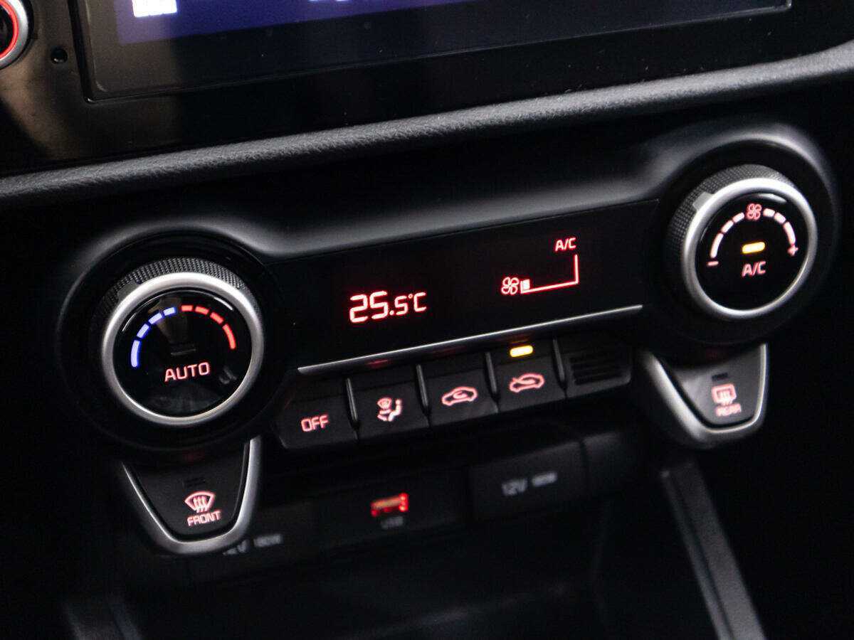 Kia Rio 2021 года с пробегом. Фото: #18