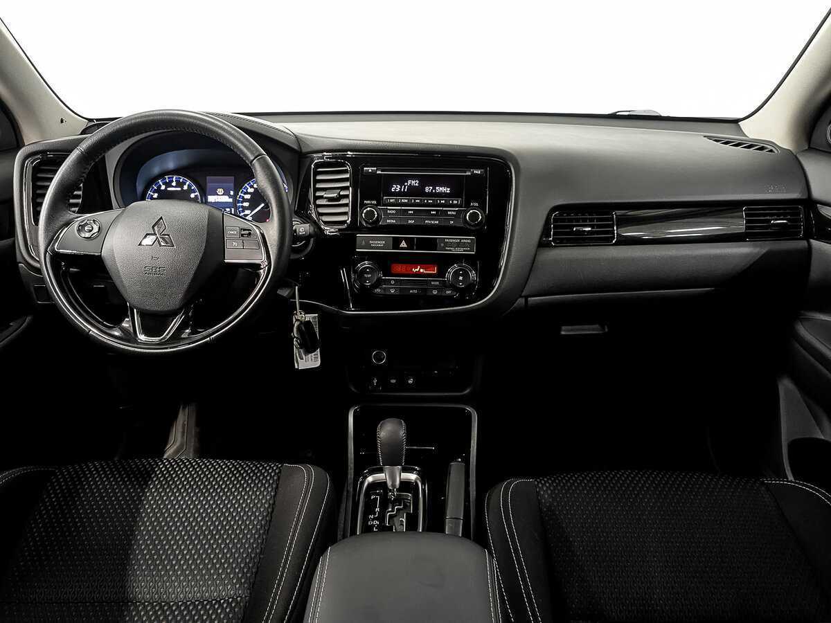 Mitsubishi Outlander 2019 года с пробегом. Фото: #11